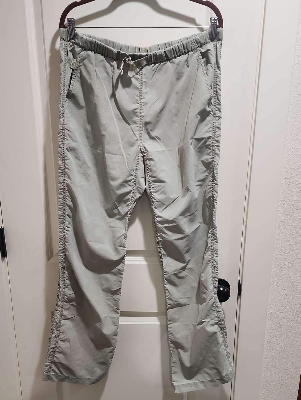 Gramicci Men's Medium Nylon Hiking Climbing Pants Khaki Sage Green Belted